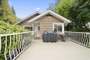 1976 HILLSIDE AVENUE